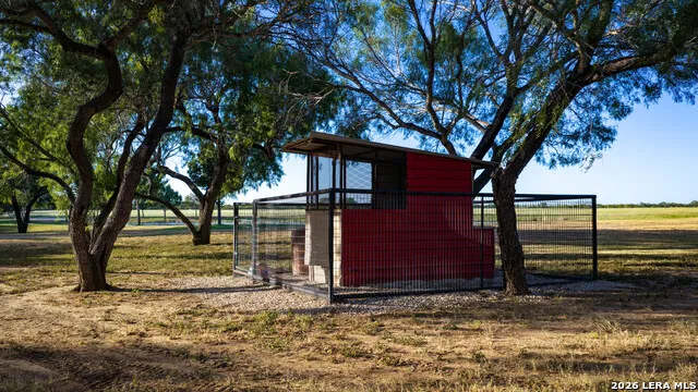 106 County Road 253 Poth, TX 78147