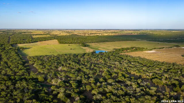 106 County Road 253 Poth, TX 78147