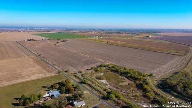 TBD County Road 5715 Natalia, TX 78059