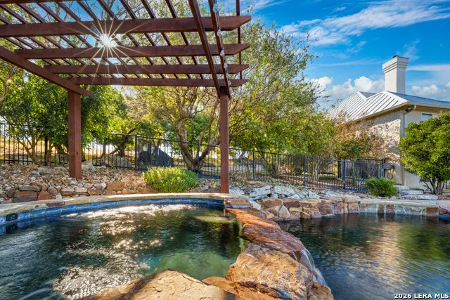 326 RIVER VALLEY RD Ingram, TX 78025