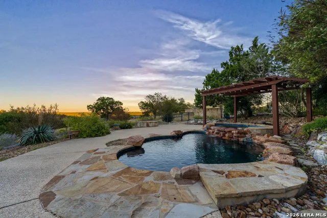 326 RIVER VALLEY RD Ingram, TX 78025