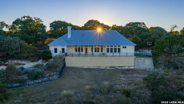 326 RIVER VALLEY RD Ingram, TX 78025