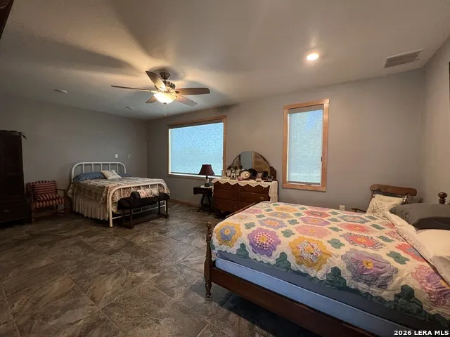 6624 W FM 2200 Moore, TX 78057