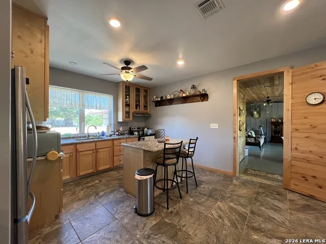 6624 W FM 2200 Moore, TX 78057
