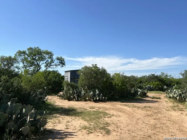6624 W FM 2200 Moore, TX 78057
