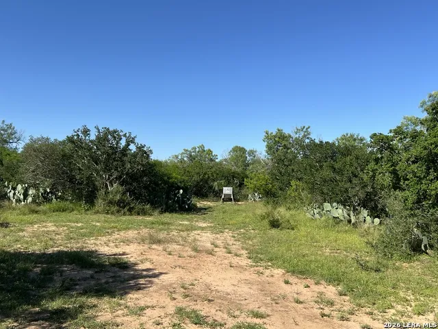 6624 W FM 2200 Moore, TX 78057