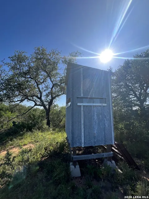 6624 W FM 2200 Moore, TX 78057