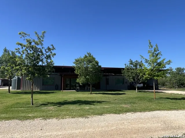6624 W FM 2200 Moore, TX 78057