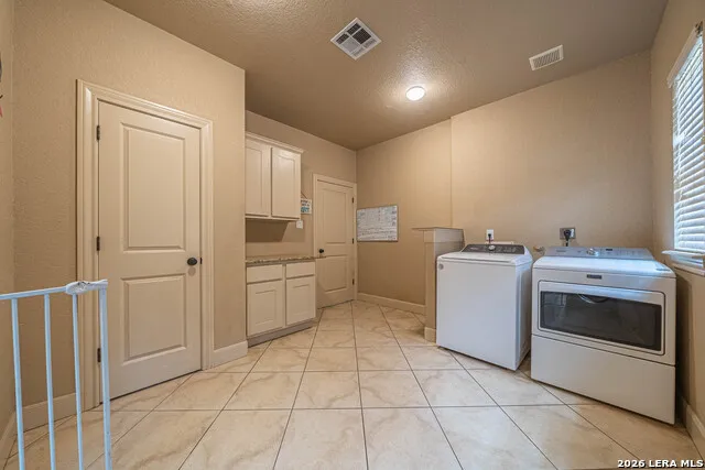 374 W County Road 2481 Hondo, TX 78861