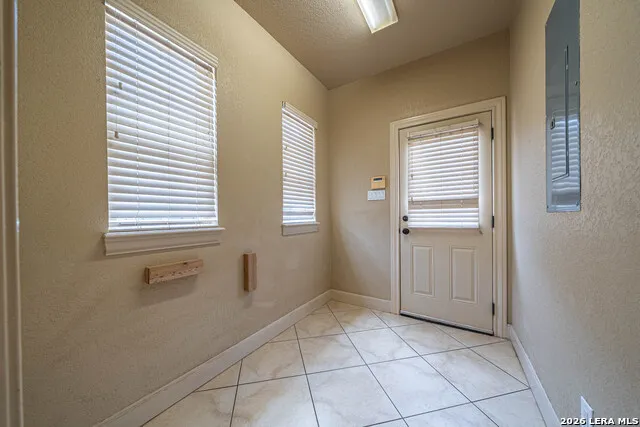 374 W County Road 2481 Hondo, TX 78861