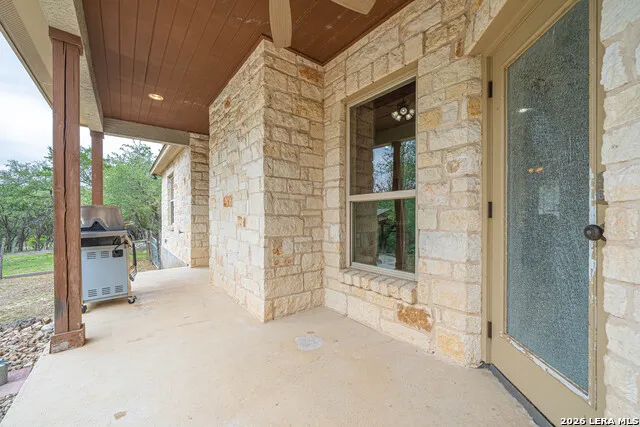 374 W County Road 2481 Hondo, TX 78861