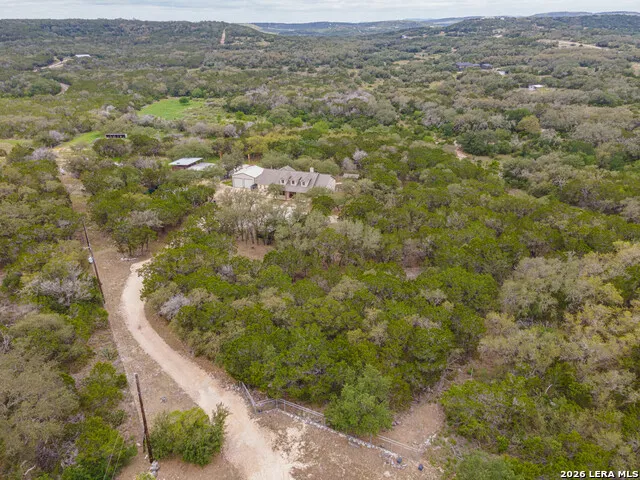 374 W County Road 2481 Hondo, TX 78861