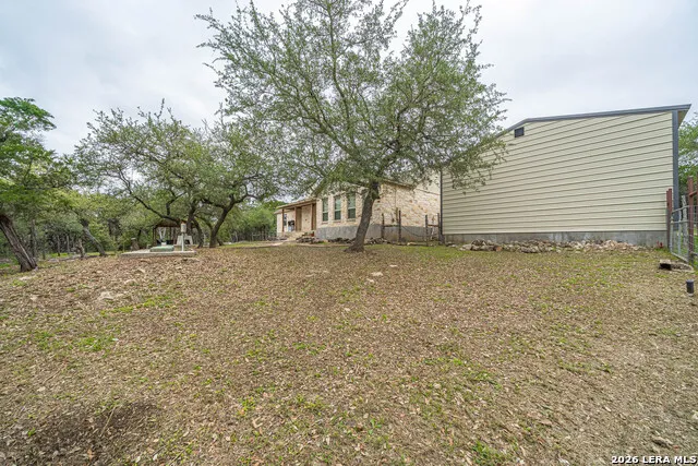 374 W County Road 2481 Hondo, TX 78861