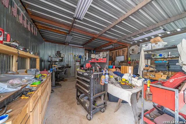 374 W County Road 2481 Hondo, TX 78861