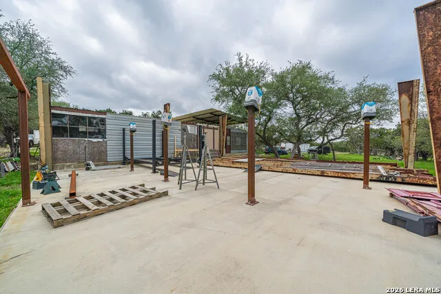 374 W County Road 2481 Hondo, TX 78861