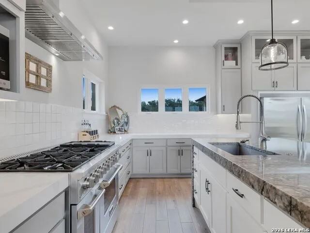 298 Table Rock Helotes, TX 78023