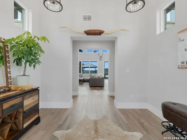 298 Table Rock Helotes, TX 78023