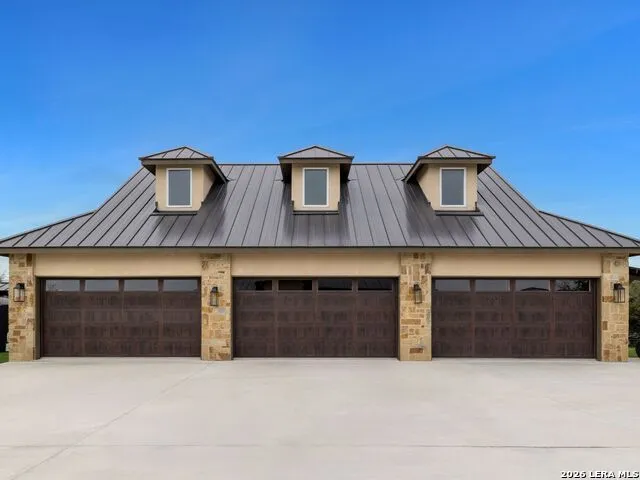 298 Table Rock Helotes, TX 78023