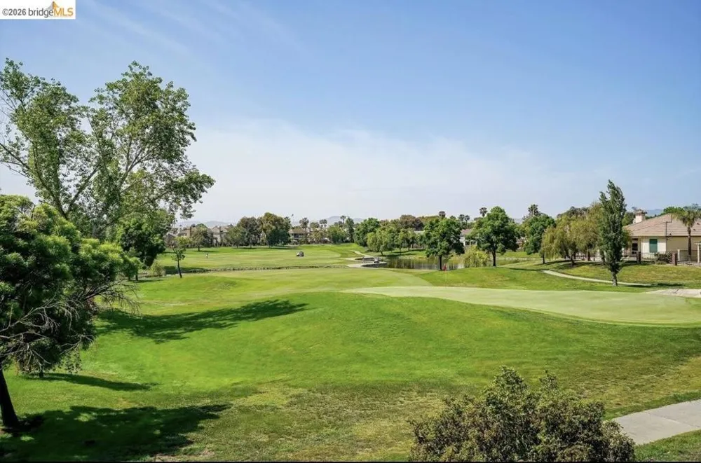 2244 Colonial Ct Discovery Bay, CA 94505