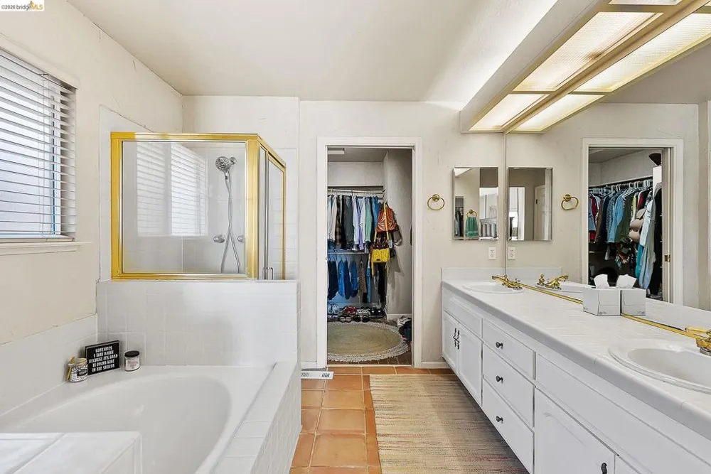 2244 Colonial Ct Discovery Bay, CA 94505