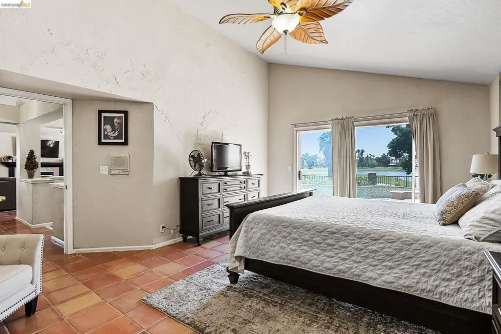 2244 Colonial Ct Discovery Bay, CA 94505