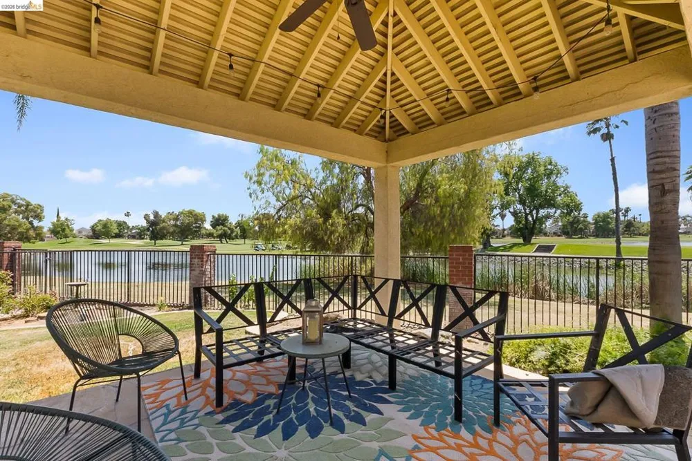2244 Colonial Ct Discovery Bay, CA 94505
