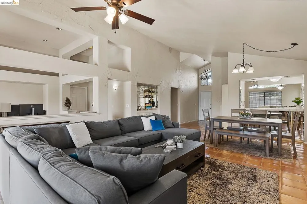 2244 Colonial Ct Discovery Bay, CA 94505