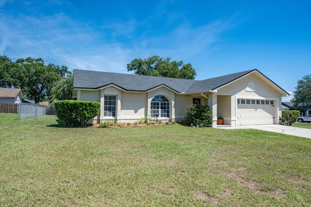 3744 PAULA COURT Lakeland, FL 33812