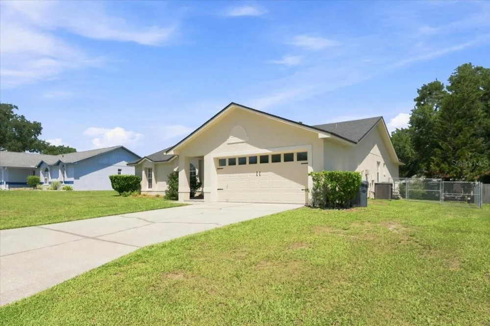 3744 PAULA COURT Lakeland, FL 33812