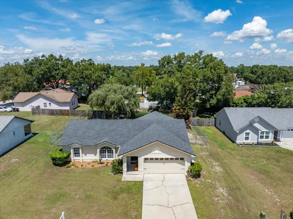 3744 PAULA COURT Lakeland, FL 33812