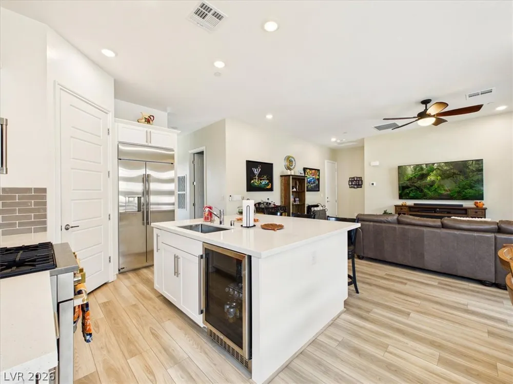 921 Woodburn Lane Las Vegas, NV 89138