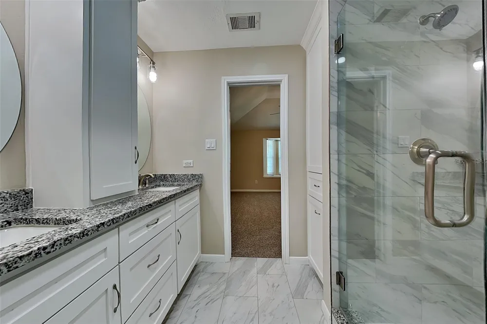 1116 Lake Shore Drive Pearland, TX 77581