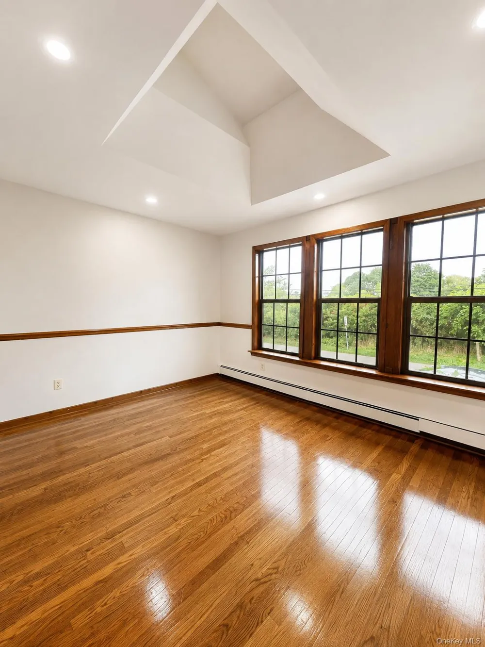 676 Bohemia Parkway Sayville, NY 11782