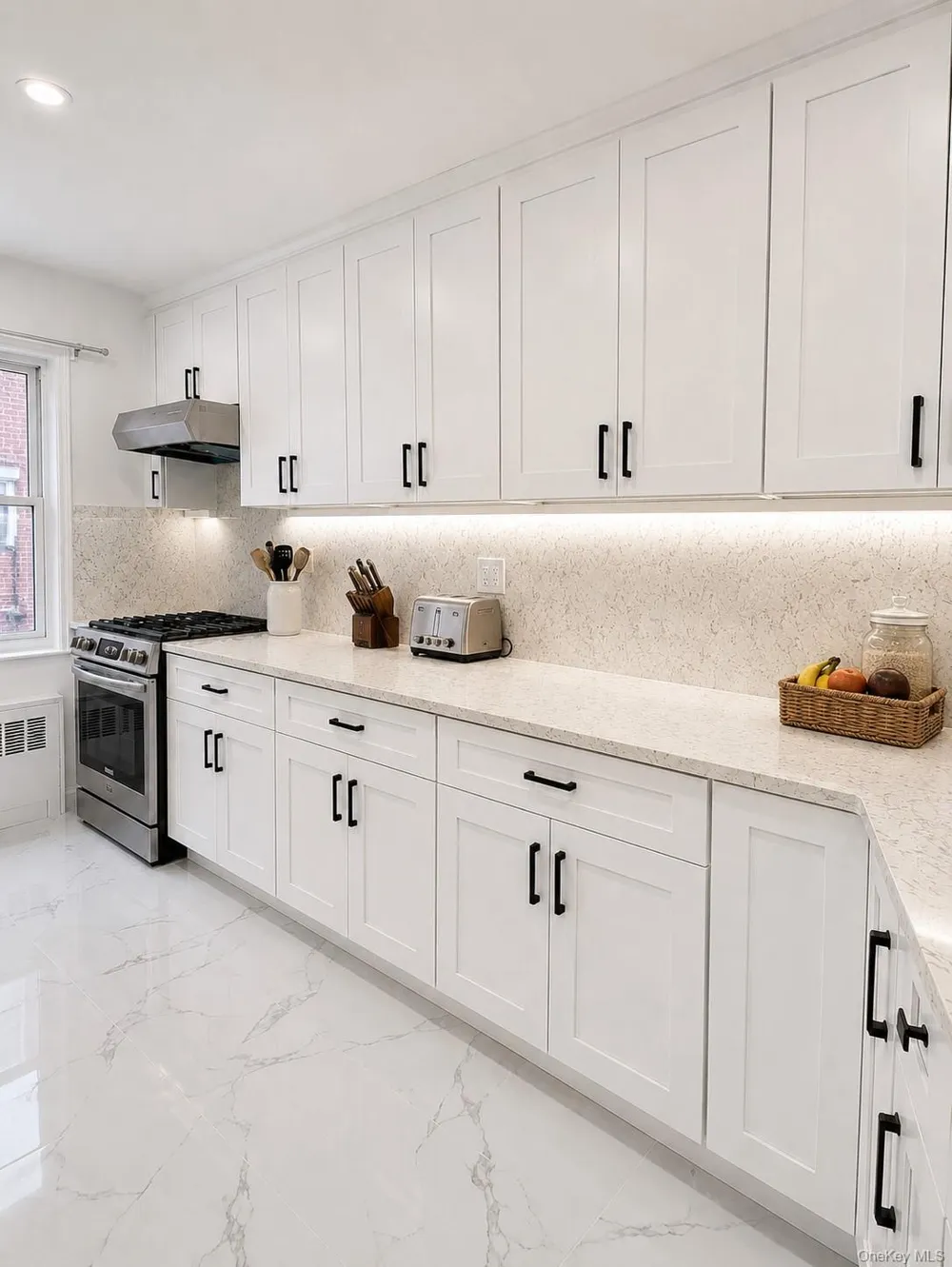 553 CENTRAL AVENUE #19B Cedarhurst, NY 11516