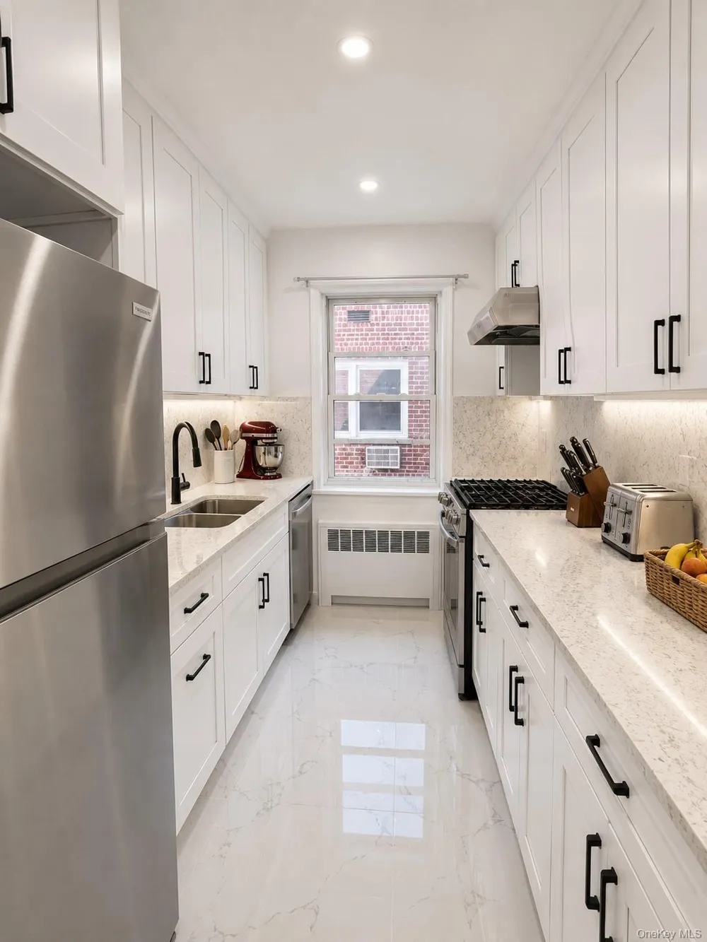 553 CENTRAL AVENUE #19B Cedarhurst, NY 11516