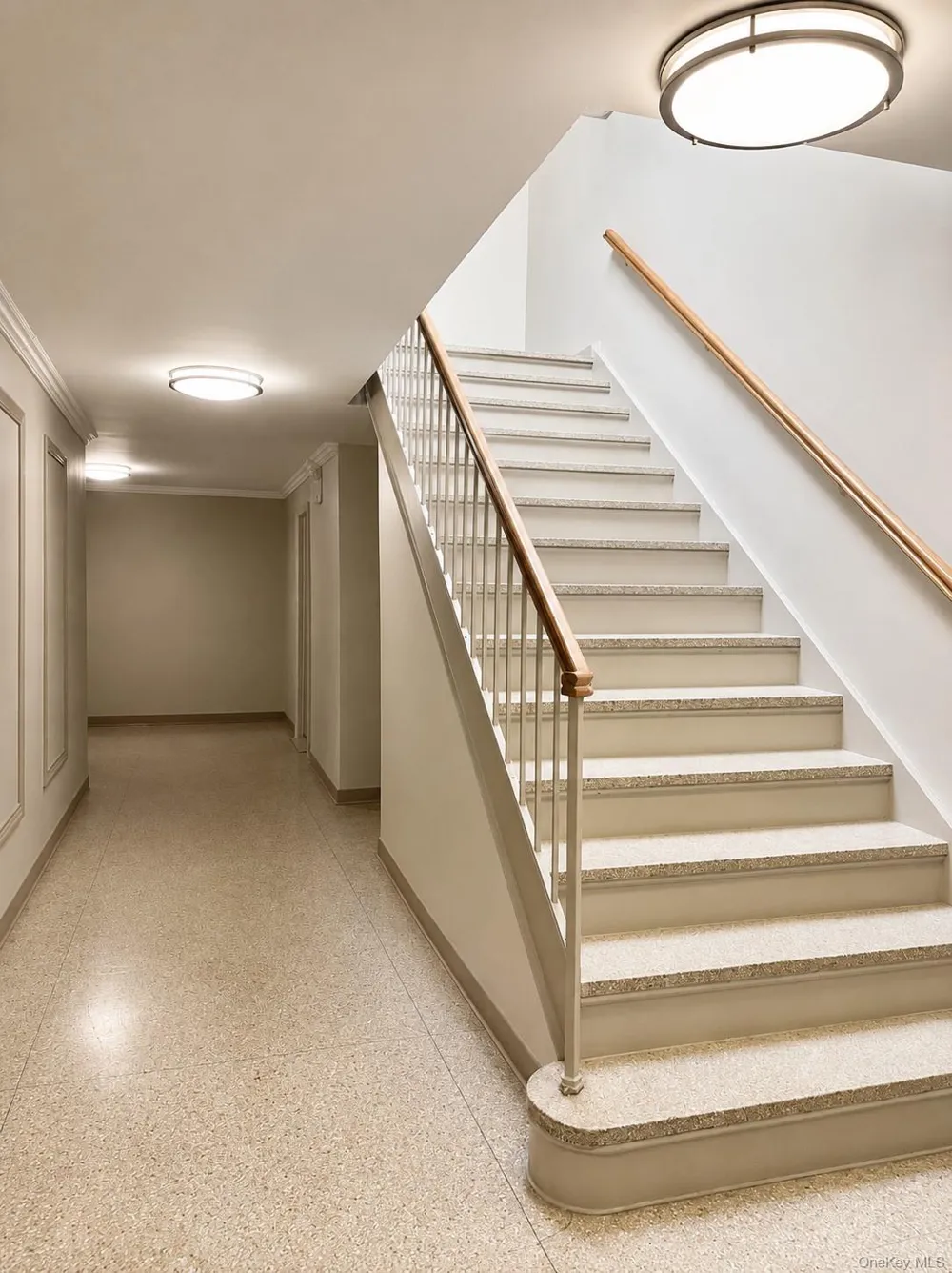 553 CENTRAL AVENUE #19B Cedarhurst, NY 11516