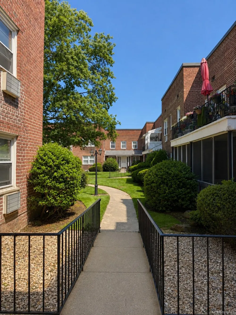 553 CENTRAL AVENUE #19B Cedarhurst, NY 11516