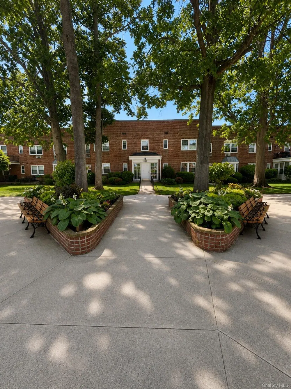 553 CENTRAL AVENUE #19B Cedarhurst, NY 11516