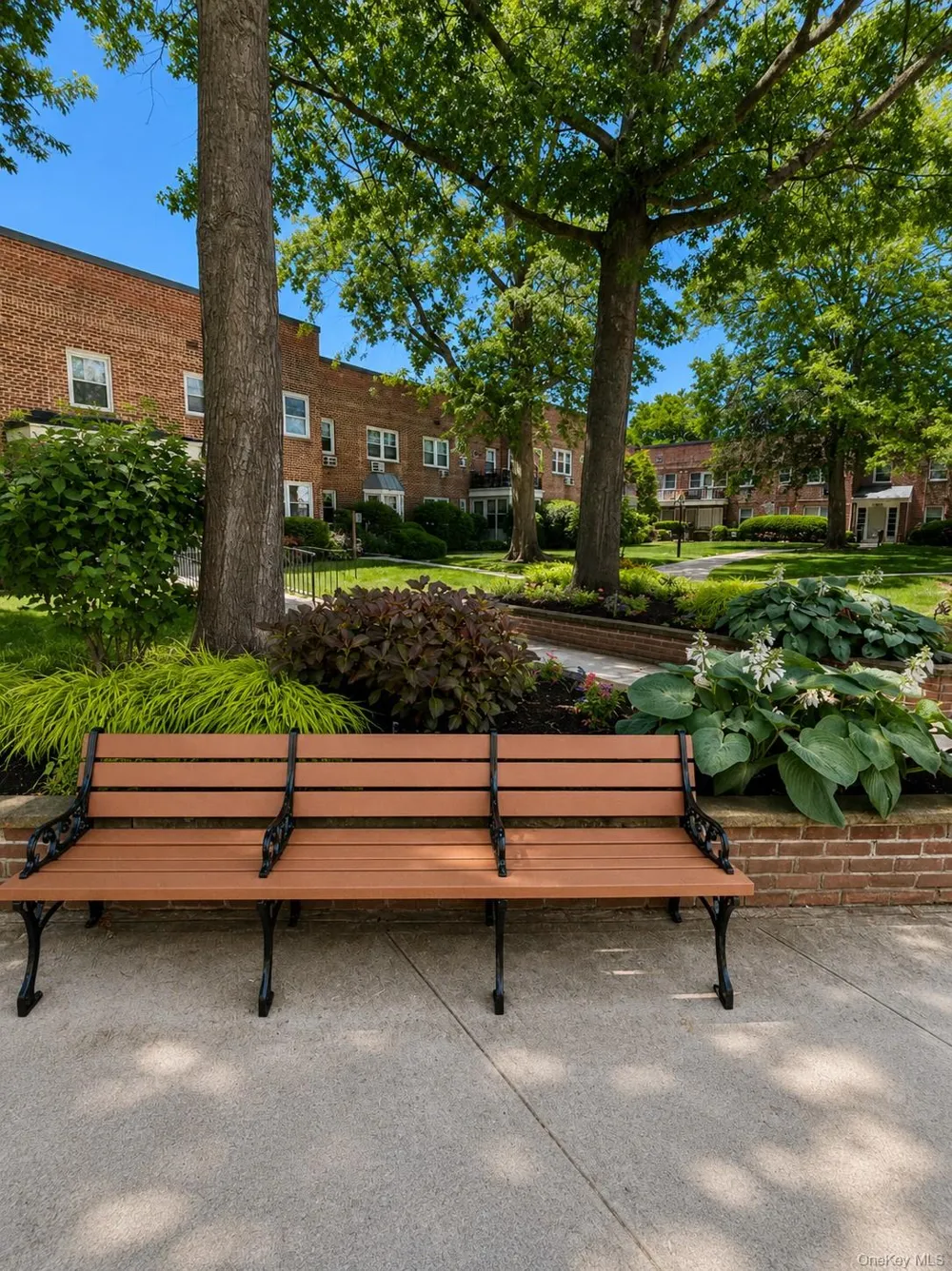 553 CENTRAL AVENUE #19B Cedarhurst, NY 11516