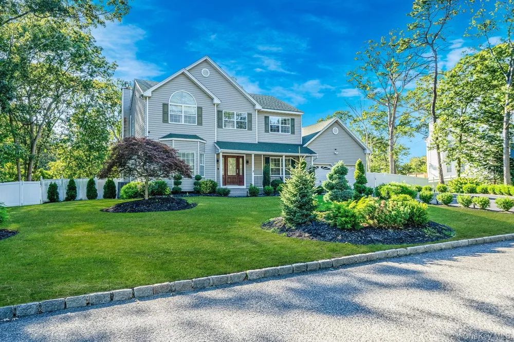 3 Embassy Road Selden, NY 11784