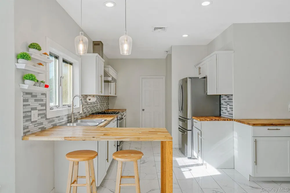 3 Embassy Road Selden, NY 11784