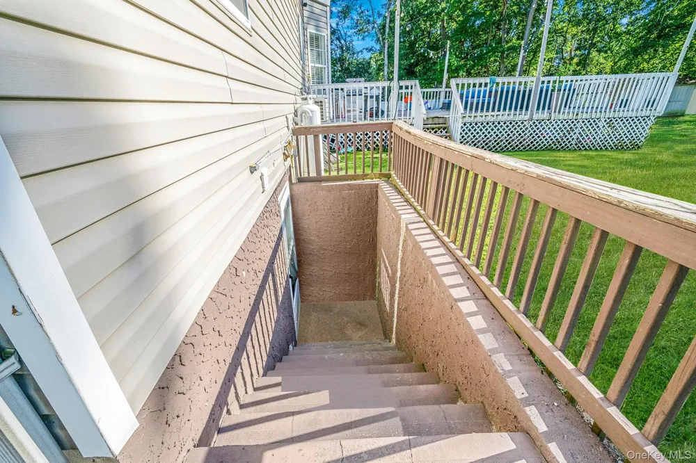3 Embassy Road Selden, NY 11784