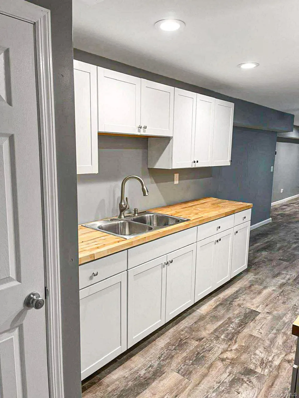 3 Embassy Road Selden, NY 11784