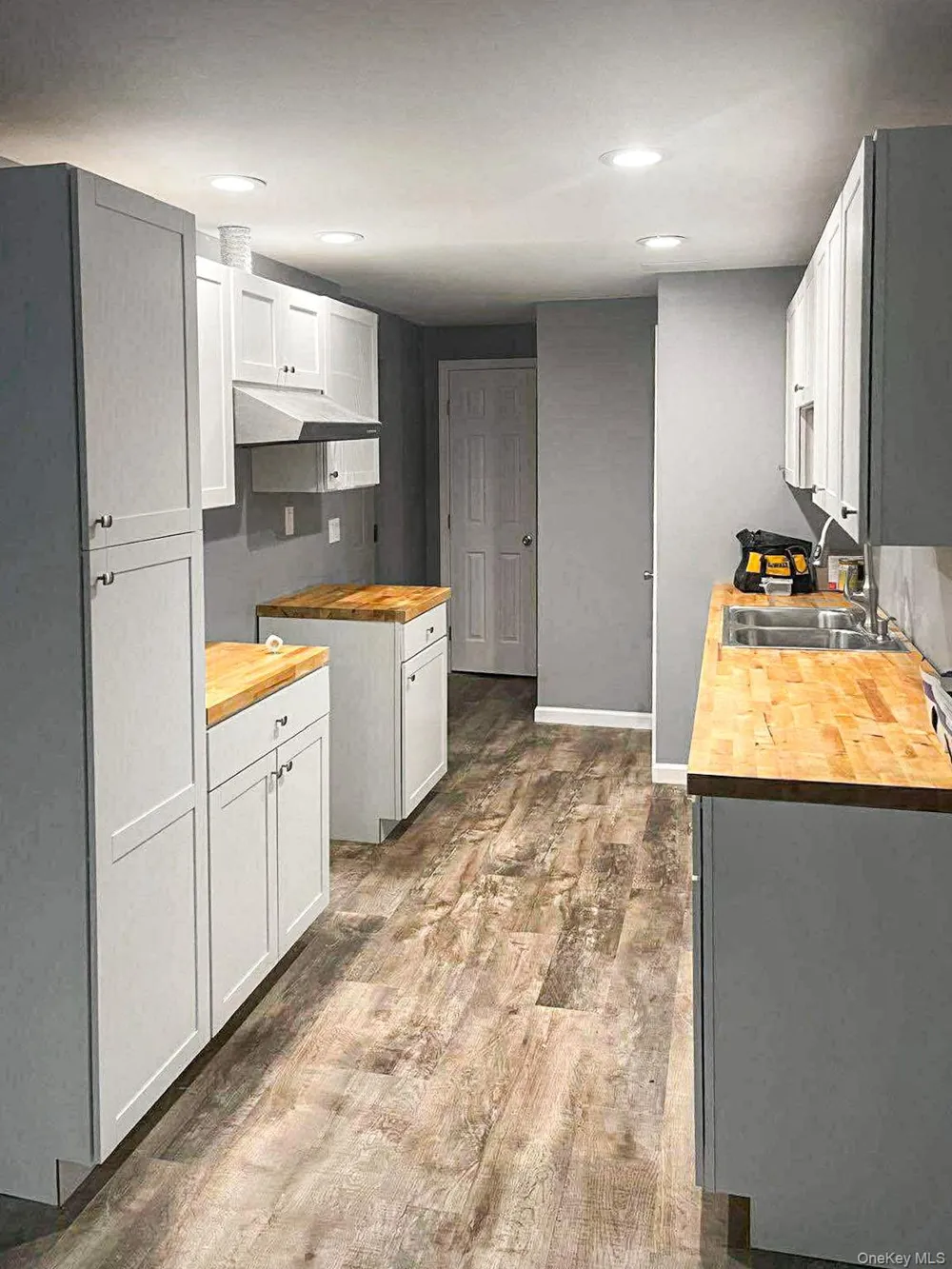 3 Embassy Road Selden, NY 11784
