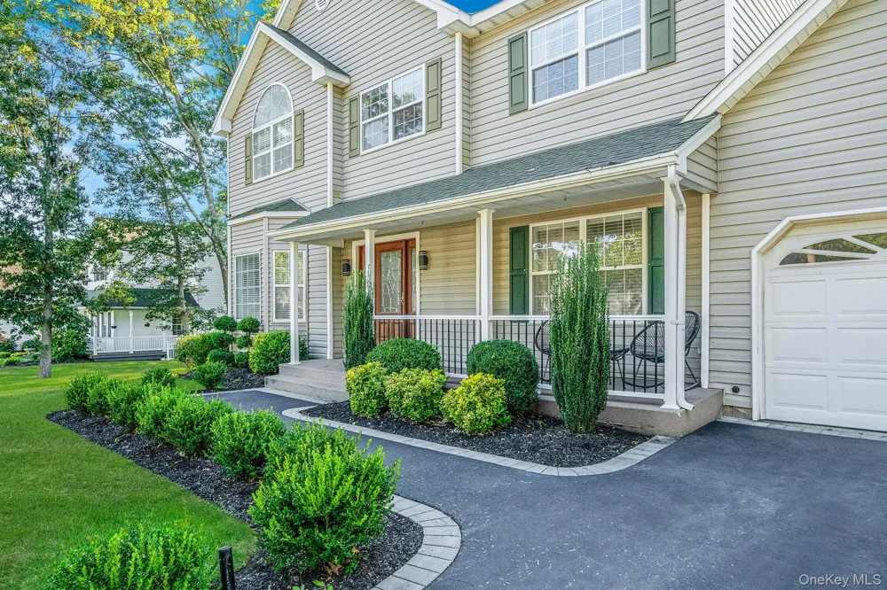 3 Embassy Road Selden, NY 11784