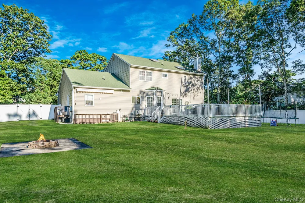 3 Embassy Road Selden, NY 11784