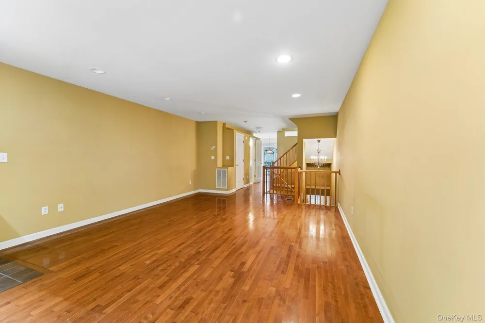 122 Crystal Hill Drive Pomona, NY 10970