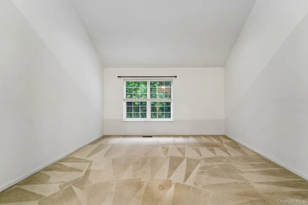 122 Crystal Hill Drive Pomona, NY 10970