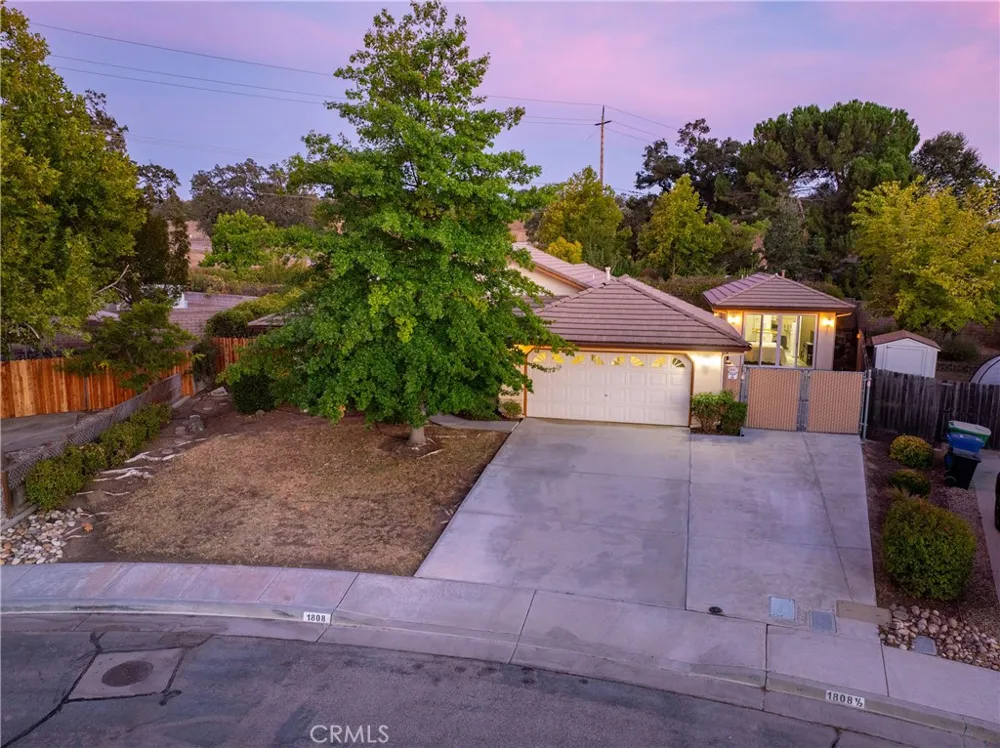 1808 Willowbank Paso Robles, CA 93446