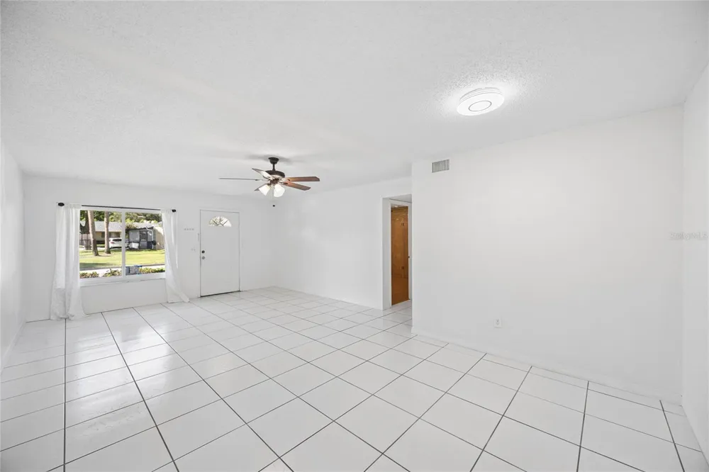725 NORTHLAKE BOULEVARD #10 Altamonte Springs, FL 32701